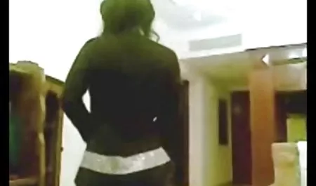 編集upskirtのモデルに身を包んだ女子高生の制服 素人 仁王立ち フェラ