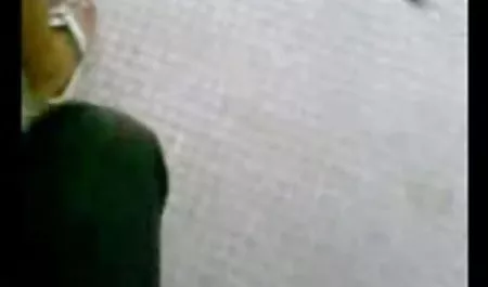 悩ましいslutストッキングが大好きに突っ込ん フェラ 素人